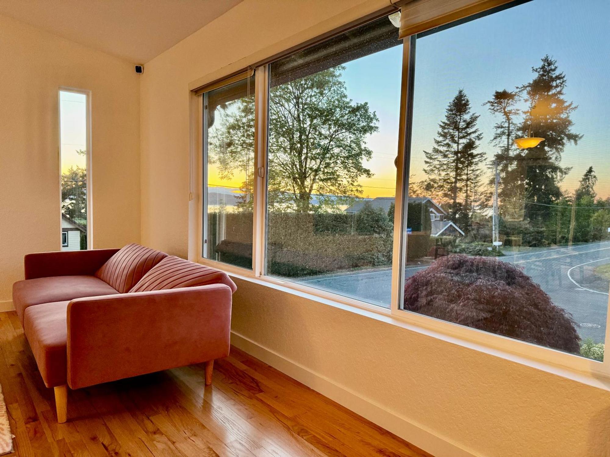 Besa Homestay Near Beach And Seatac Airport - Shared Bathroom With Max 2 Guests Des Moines Dış mekan fotoğraf